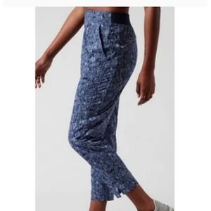 Athleta Brooklyn Ankle Pant joggers in Captivate Chrome Blue Print Womens Size 0